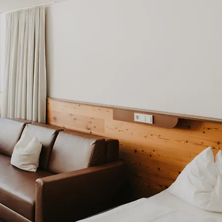 Hinteregger Otel