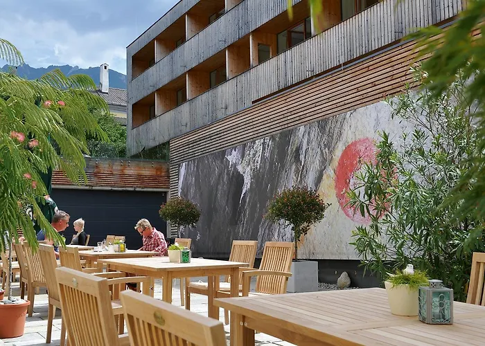 欣特雷格酒店 3*