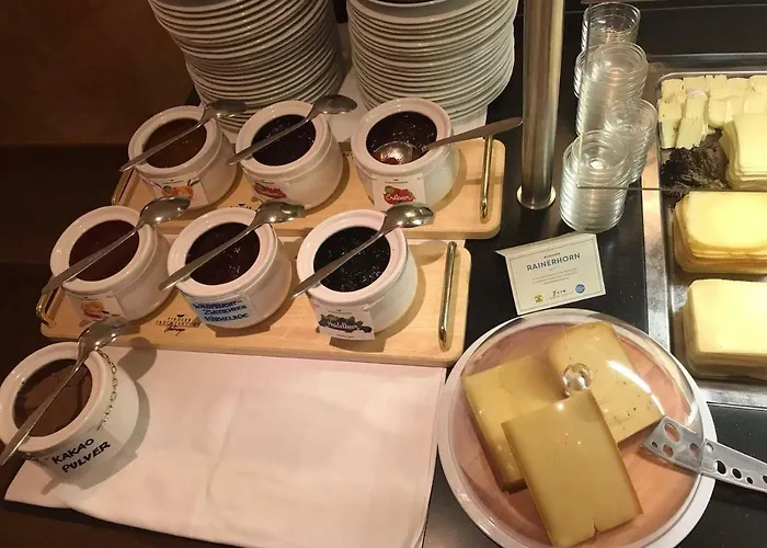 欣特雷格酒店 酒店