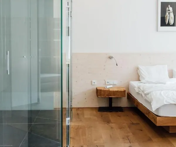 欣特雷格酒店 酒店