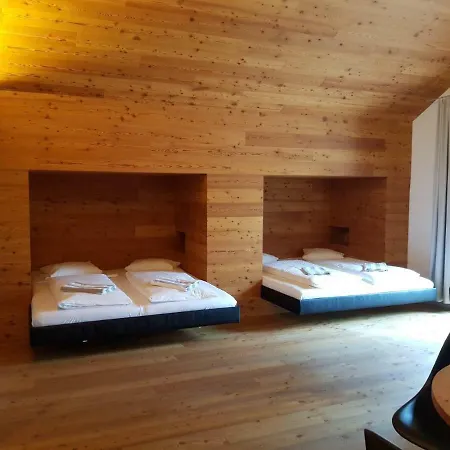 فندق Hinteregger 3*